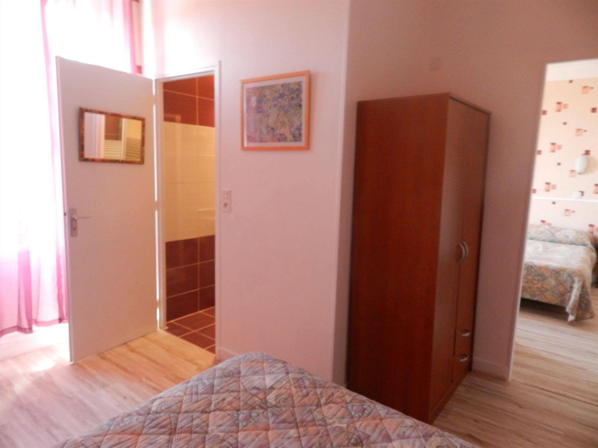 Hotel Belle Vue Souillac Bagian luar foto