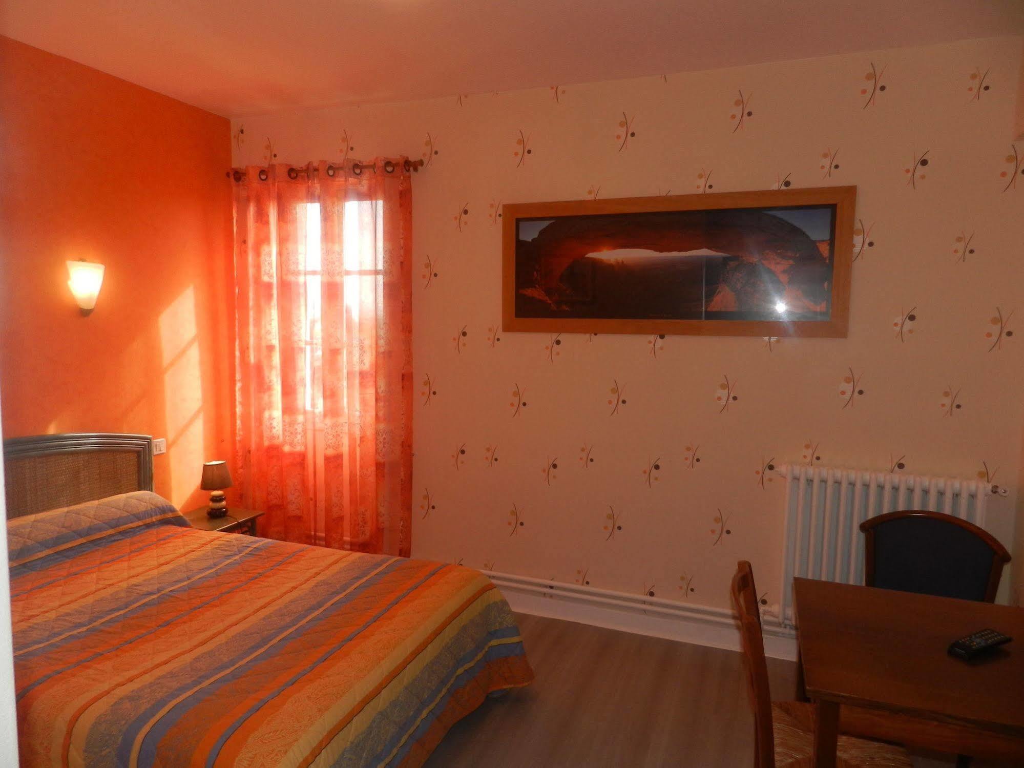 Hotel Belle Vue Souillac Bagian luar foto